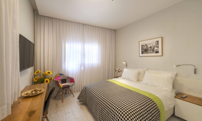 Old North Hotel | Dizengoff 208 Hotel