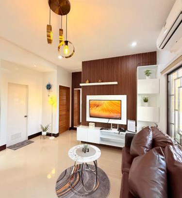 General Santos Casa | DJS TRANSIENT Home near Airport, Netflix, Fast Wifi, Hot &Cold Shower
