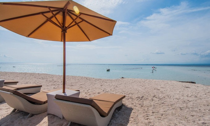 Jungut Batu Hotel | d’Nusa Beach Club and Resort