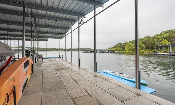 Shell Knob Cabina | Do you have an anniversary coming up? This is the perfect place!