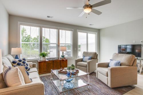 Greenwood Casa | Dock Access Pet-Friendly Lake Greenwood Gem!
