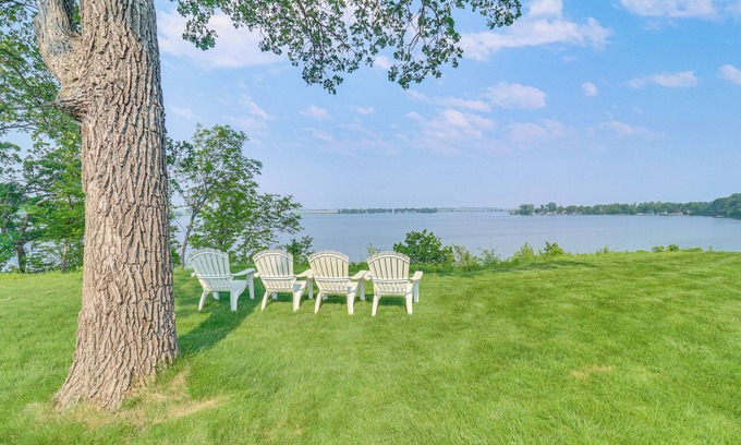 Ashby Casa | Dock & Furnished Patio: Minnesota Lake House