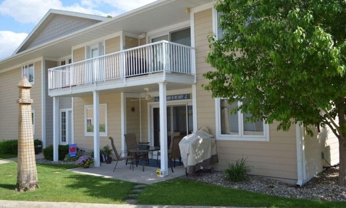 Arnolds Park Condominio | Dock Holiday on Upper Gar Lake