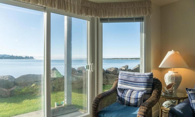 Lincoln City Casa | Dock of The Bay 105