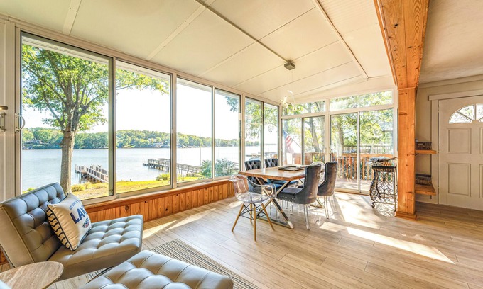 Southmont Casa | Dock + Views: High Rock Lake Hideaway!