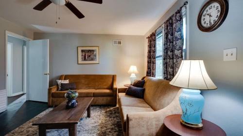 Savannah Casa | Dock&Volleyball! Near Downtown - Royal Aubergine