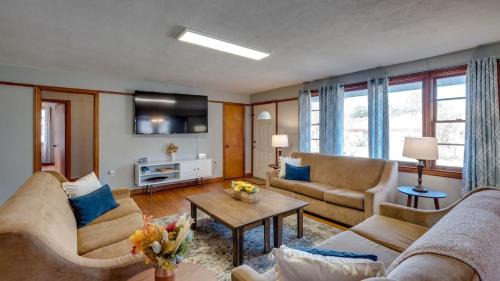 Savannah Casa | Dock&Volleyball! Near Downtown - Totally Turquoise