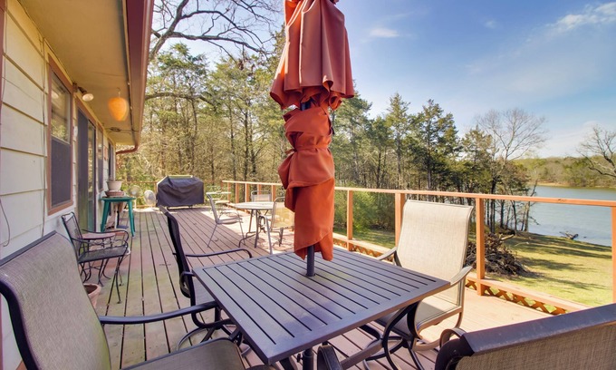 Scranton Casa | Dock & Water-View Deck: Home on Lake Dardanelle