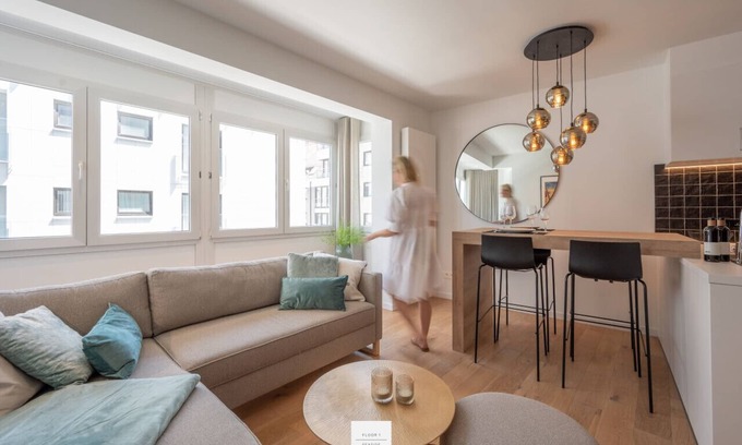 Heist Apartamento | Docks Floor, a fully renovated and compact seaside home