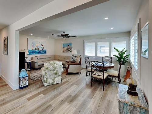 Fort Myers Beach Casa | Docs Cottage