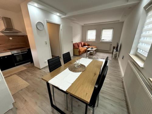 Forstfeld Apartamento | Documenta Stadt Wohnung Kassel bis zu 5 Personen