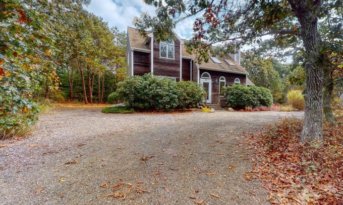 Edgartown Casa | Dodgers Hole