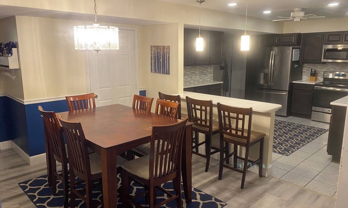 Arendtsville Casa | Dog friendly 3-bedroom house with hot tub, 12 min from Gettysburg!