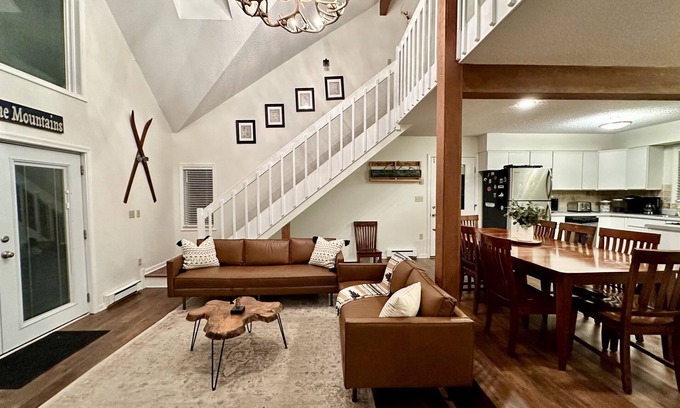 Chestnut Springs Cabina | Dog Friendly - Backs to Golf - Spacious Deck