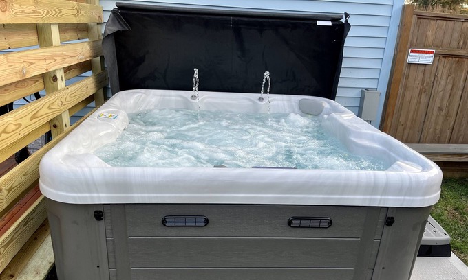 Rehoboth Beach Cabaña | Dog friendly cottage with HOT TUB and fenced in backyard!