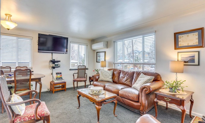 Rosedale Apartamento | Dog-Friendly Denver Apartment w/ Shared Yard!