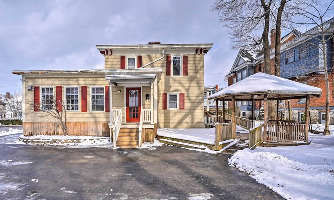 Auburn Cabaña | Dog-friendly Downtown Auburn Vacation Rental!