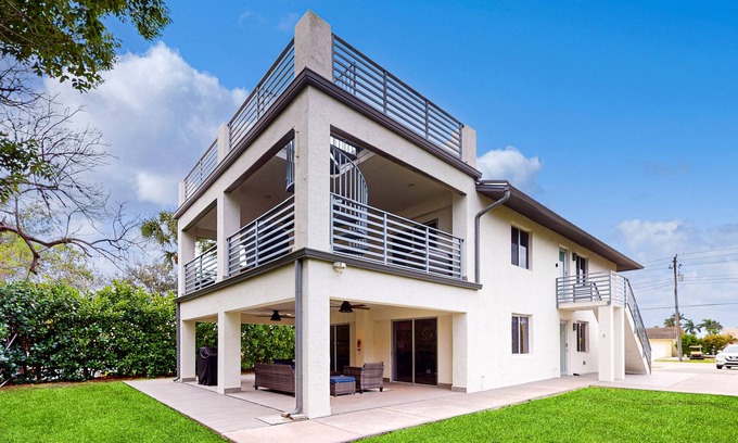Isles of Capri Casa | Dog-friendly duplex with a patio, deck, washers, dryers, & central AC