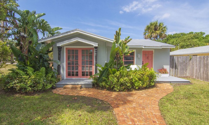 Vero Beach Casa | 2 recamaras 2 baños a minutos de la playa