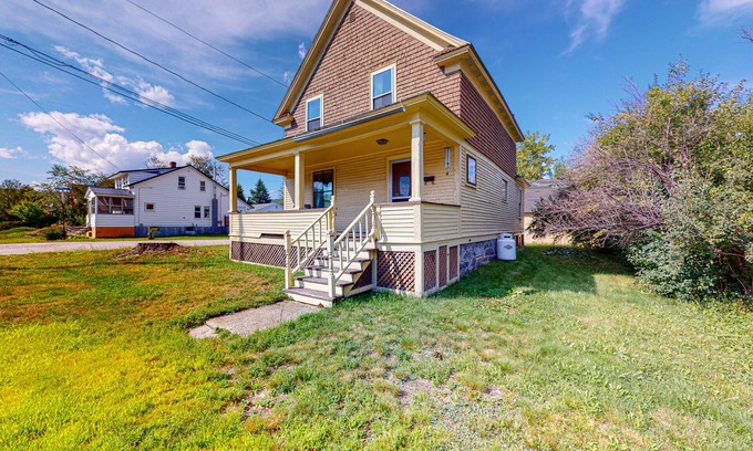 Berlin Casa | Dog-friendly getaway with porch, yard, & full kitchen - near ATV trails
