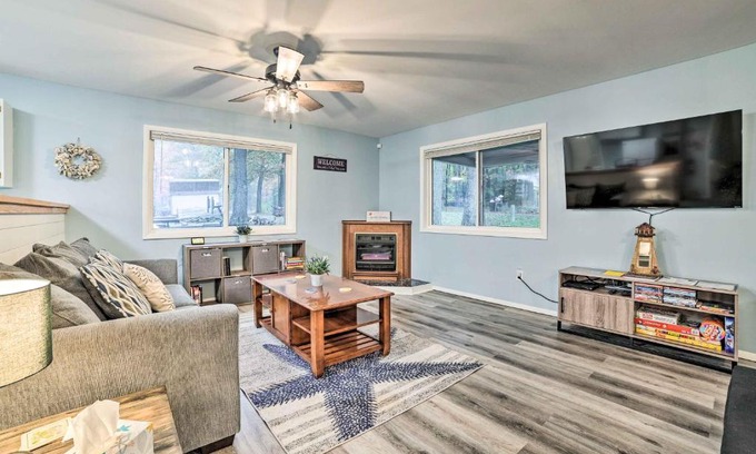 Harrison Casa | Dog-Friendly Harrison Retreat with Grill and Fire Pit!
