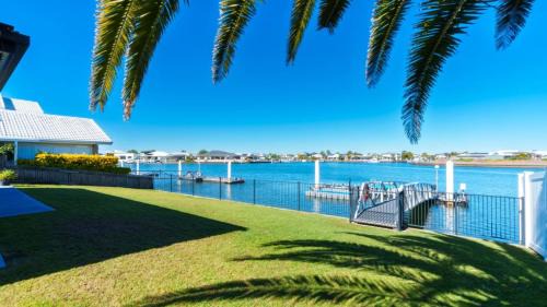 Banksia Beach Casa | Dog Friendly Home With Canal Views