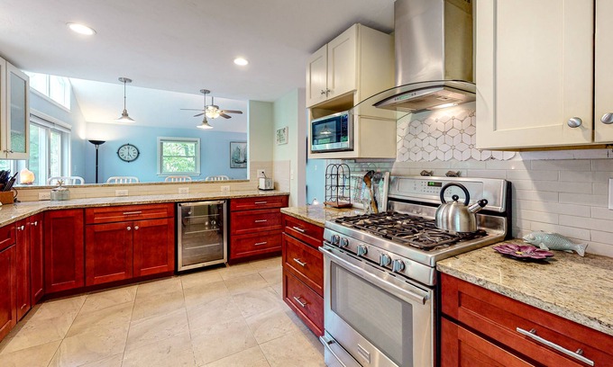 Mashpee Casa | Dog-friendly home with great deck & association beach on Mashpee Pond