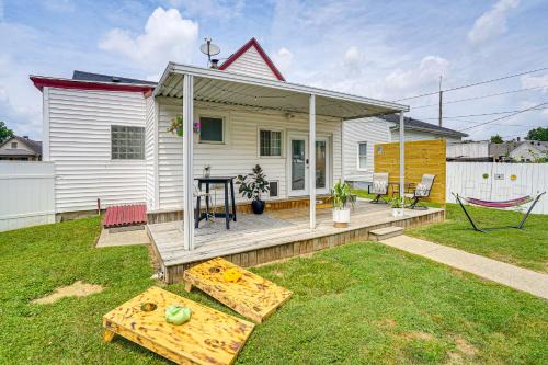 Jeffersonville - Clarksville Casa | Dog-Friendly Home with Yard, 6 Mi to Louisville!