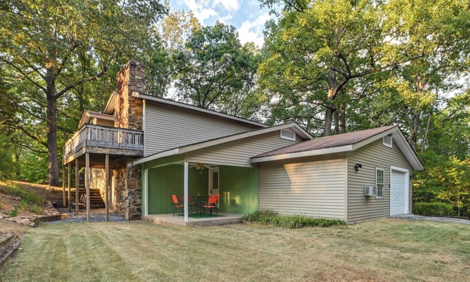 Gilbertsville Casa | Dog-Friendly Kentucky Lake Home w/Game Room!