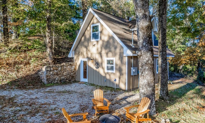 Scaly Mountain Casa | Dog-friendly mountain-view house with near skiing with Starlink internet