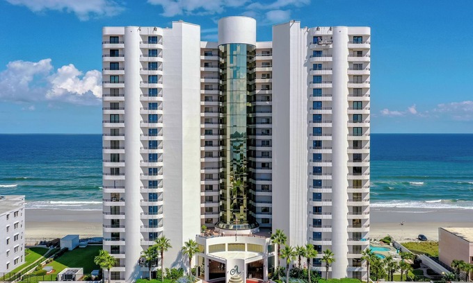Daytona Beach Shores Condominio | Dog Friendly Ocean Front High Rise, Direct Beach Acess, 2 Bedroom 2 full Bath.