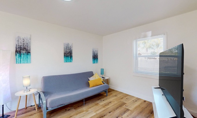 Riverside Casa | Dog-friendly & spacious coastal retreat with full kitchen - near parks & golf