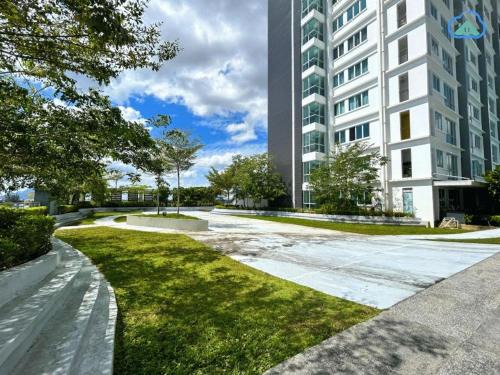 Pusat Komersil Lee Ling Apartamento | DOH Suite & Staycation