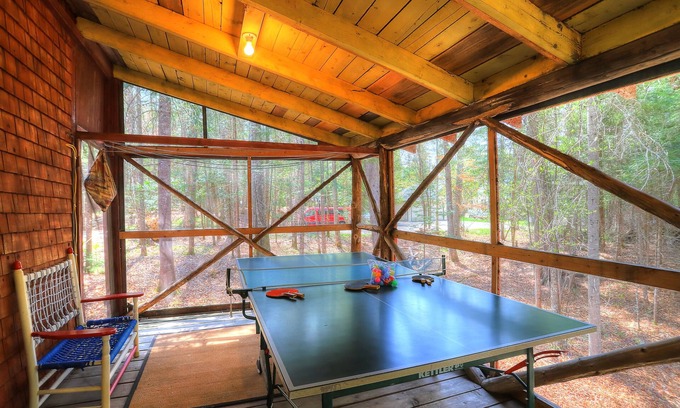 Rangeley Casa | Dolce Vita - Cozy 3 bedroom camp on Mooseloomeguntic Lake