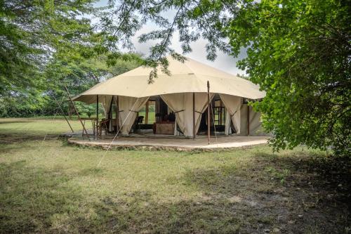 Arusha Otro | Dolly Farm & River Camp, Luxury Tents