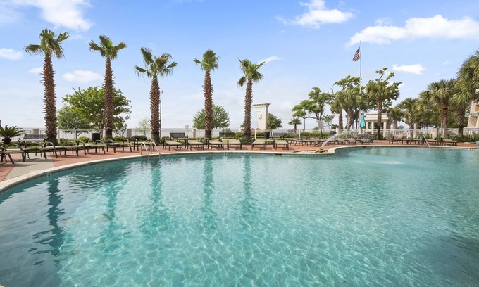 Gulfport Condominio | Dolphin View Condo @ Legacy Towers Gulfport