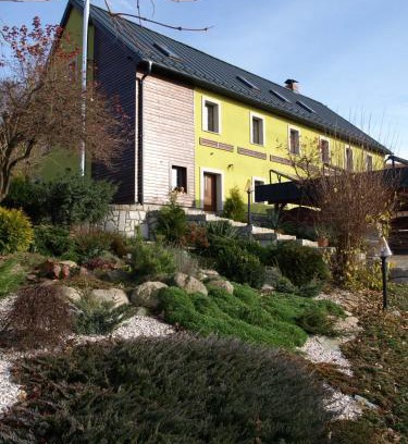 Jezow Sudecki Apartamento | Dom Ogrodnika