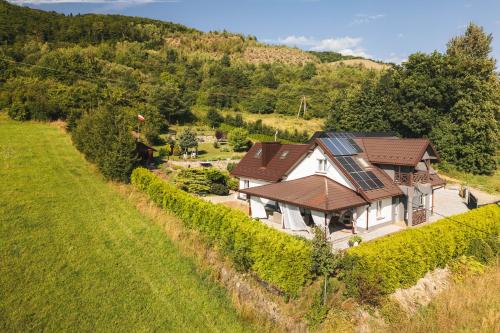 Mecina Apartamento | Dom w Chomranicach- Jacuzzi, domek grillowy
