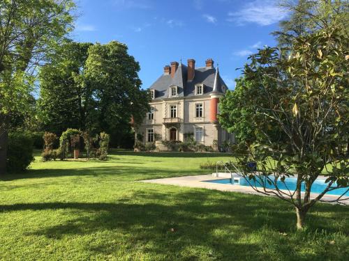 Sainte-Agathe-la-Bouteresse Cama Y Desayuno | Domaine du Perrier