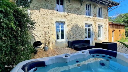 Salles Casa | Domaine de Cachaou Villa Leyr'ial sauna & spa