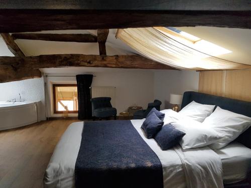 Jullie Casa | Domaine de la Fée-Licité