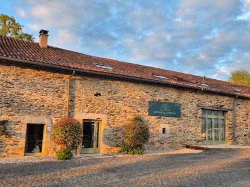 Oradour-sur-Vayres Apartamento | Domaine de la Tardoire
