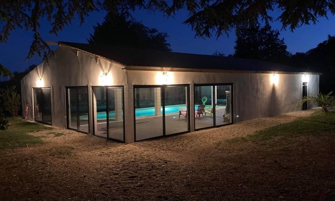 Sepmes Villa | Domaine de La Retardière ****, 2 edificios, Pazo y Granero, piscina climatizada