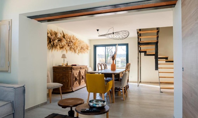 Fleury Casa | Domaine de Mérins, 10 couchages avec piscine, face à la rivière, à 4km de la plage
