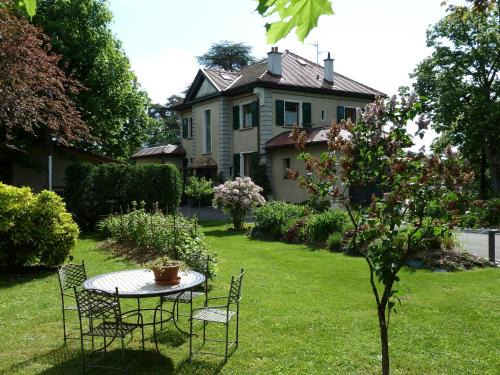 Ambilly Cama Y Desayuno | Domaine du Pressoir