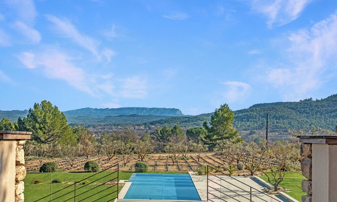 Le Puy-Sainte-Reparade Casa | Domaine Bellevue | Vista Sainte-Victoire, Piscinas y Cine