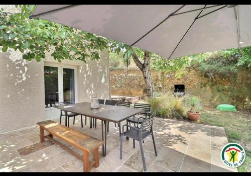 Saint-Barthelemy-de-Vals Casa | Domaine des Roches qui Dansent