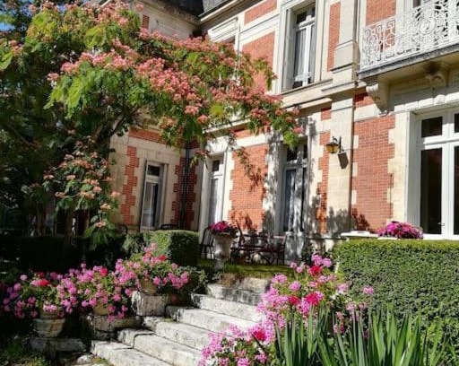 Montmoreau-Saint-Cybard Casa | Domaine de Champ rose + piscine chauffée, couverte