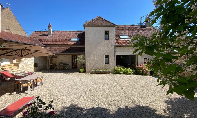 Villaines-les-Prevotes Casa | Domaine Les Hauts Prés