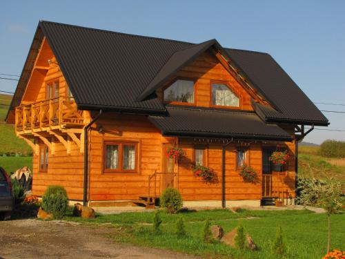 Baligrod Chalet De Esquí | Domek Regionalny- bliźniak